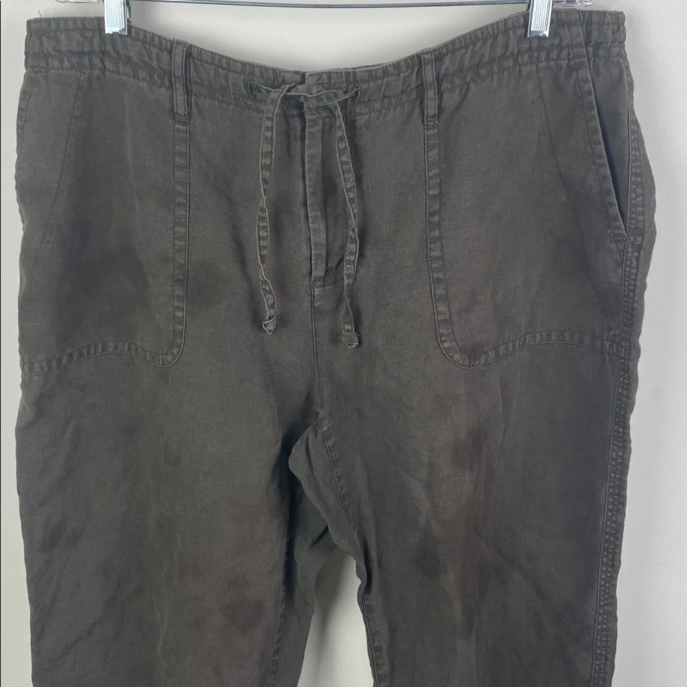 Liz Claiborne button zipper